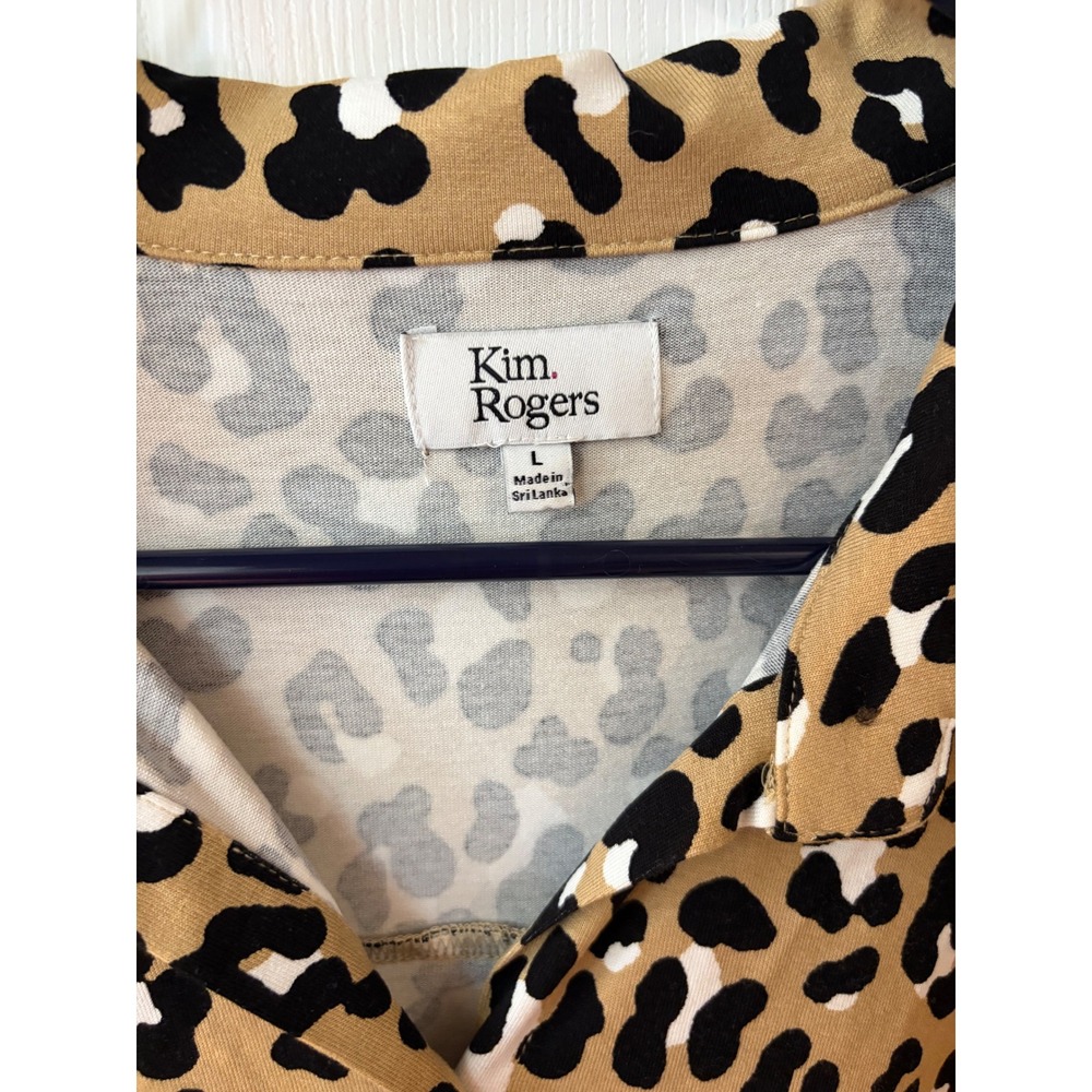 Kim Rogers Tunic Top Womens L Tan Leopard Animal Print Button Front Long Sleeve - Picture 2 of 4